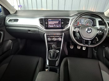 Used Volkswagen T-Roc 2021 for sale - 79420218: Photo