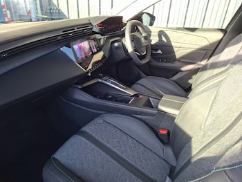 Used Peugeot 408 2024 for sale - 77352439: Photo