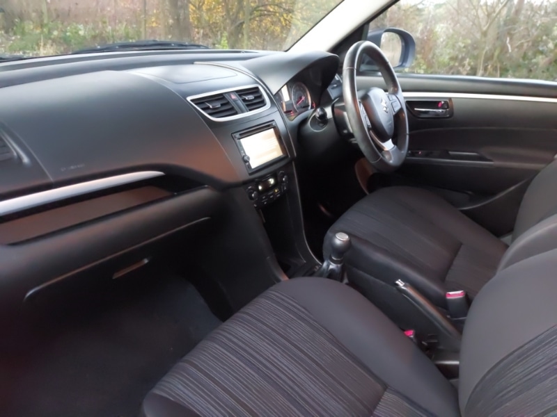 Used Suzuki Swift 2016 for sale - 76613787: Photo 5