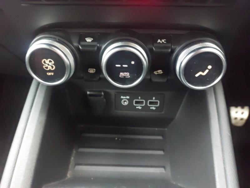 Used Renault Clio 2020 for sale - 76556083: Photo 14