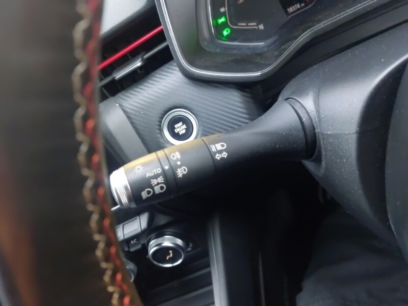 Used Renault Clio 2020 for sale - 76556083: Photo 17