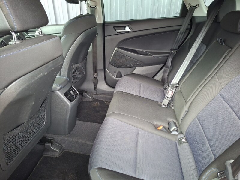 Used Hyundai TUCSON 2017 for sale - 77999353: Photo 6