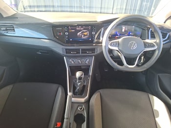 Used Volkswagen Polo 2023 for sale - 77644185: Photo