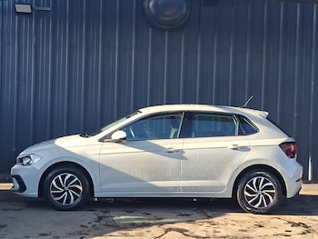 Used Volkswagen Polo 2023 for sale - 77644185: Photo