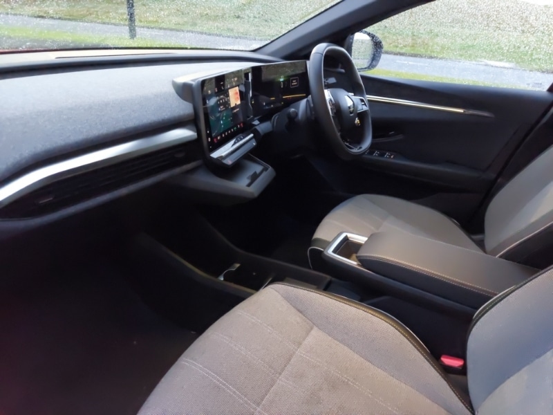 Used Renault Megane E Tech 2024 for sale - 77816401: Photo 5