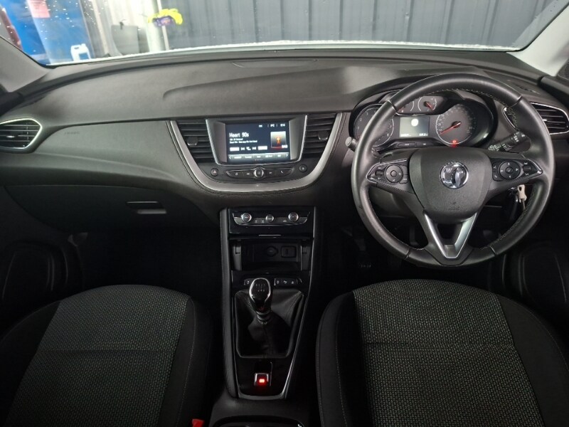 Used Vauxhall Grandland X 2019 for sale - 77999348: Photo 2