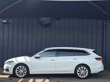 Used Skoda Superb 2024 for sale - 78567468: Photo