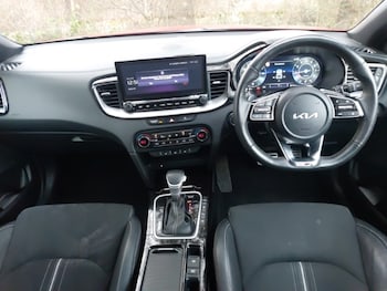 Used Kia XCeed 2023 for sale - 77502970: Photo