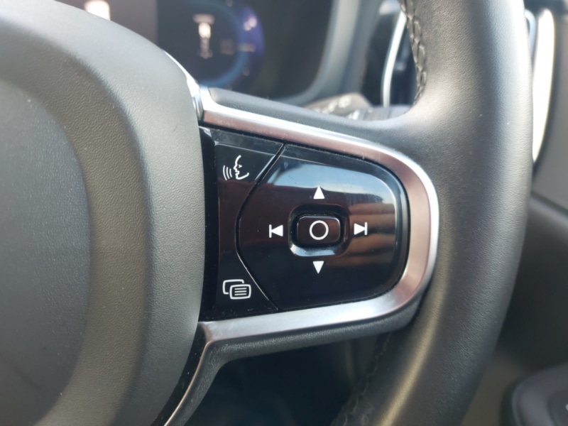 Used Volvo V60 2022 for sale - 76683394: Photo 16