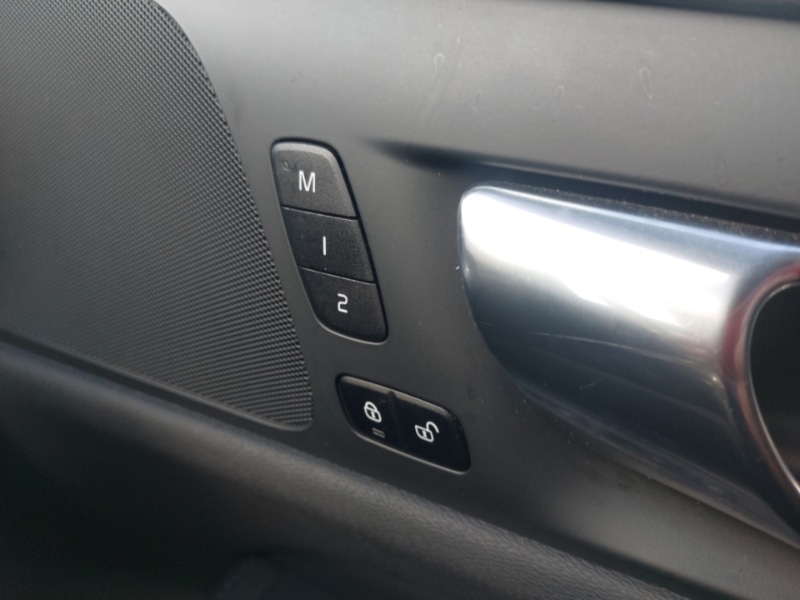 Used Volvo V60 2022 for sale - 76683394: Photo 18