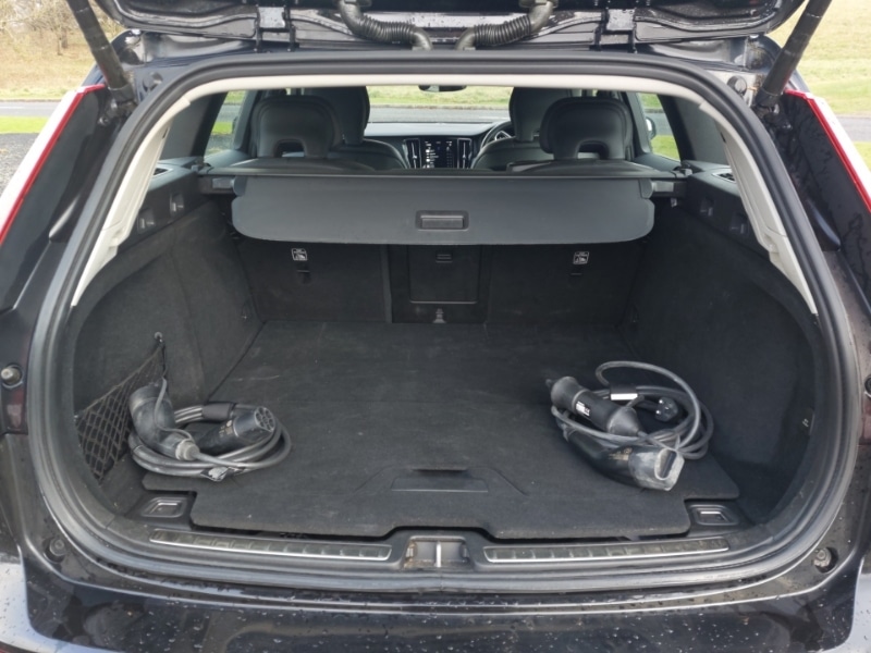 Used Volvo V60 2022 for sale - 76683394: Photo 8