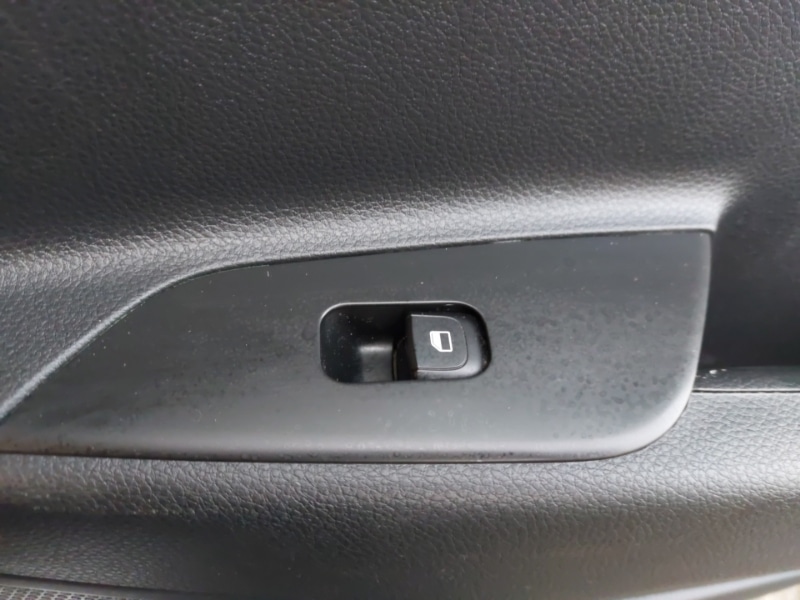 Used Kia Stonic 2022 for sale - 77223521: Photo 10