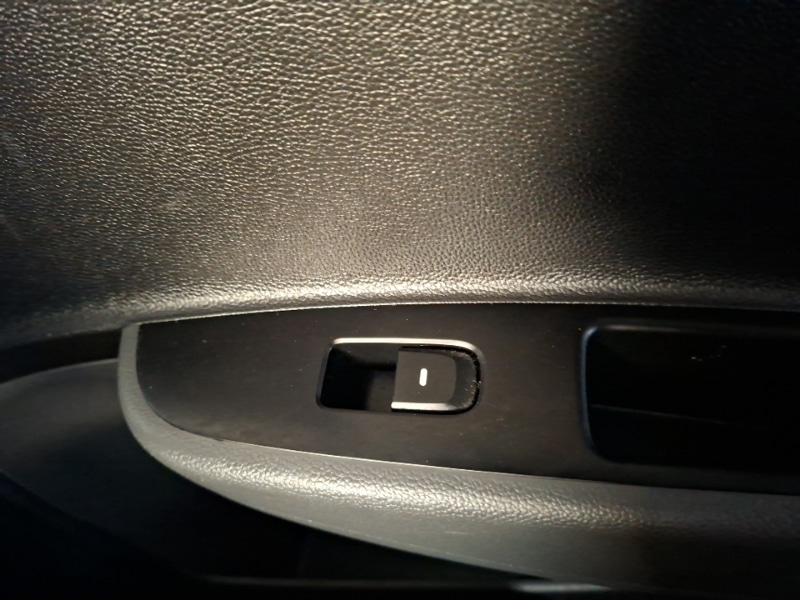 Used Hyundai i10 2018 for sale - 77213892: Photo 10