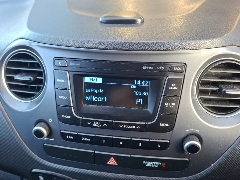 Used Hyundai i10 2018 for sale - 77213892: Photo 14