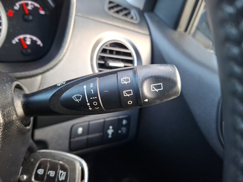 Used Hyundai i10 2018 for sale - 77213892: Photo 15