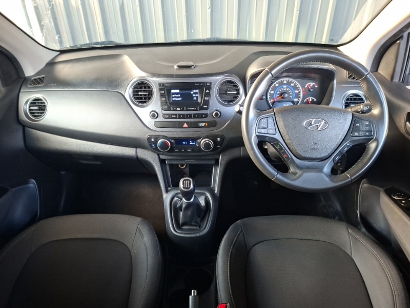 Used Hyundai i10 2018 for sale - 77213892: Photo 2