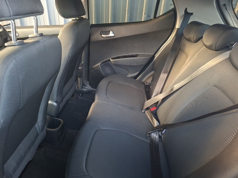 Used Hyundai i10 2018 for sale - 77213892: Photo 6