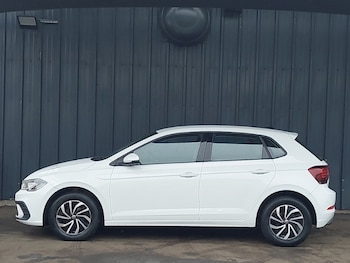 Used Volkswagen Polo 2022 for sale - 76275568: Photo