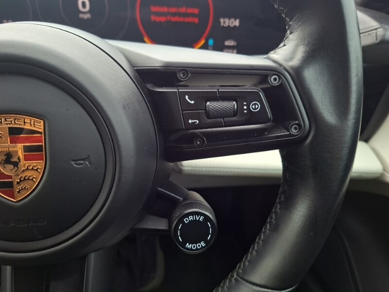 Used Porsche Taycan 2022 for sale - 77761092: Photo 13