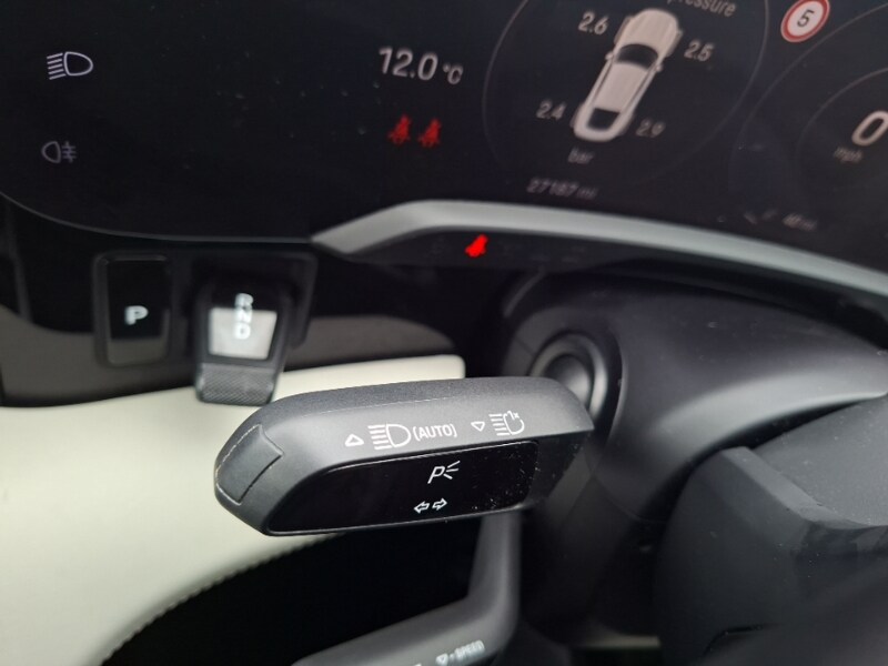 Used Porsche Taycan 2022 for sale - 77761092: Photo 15