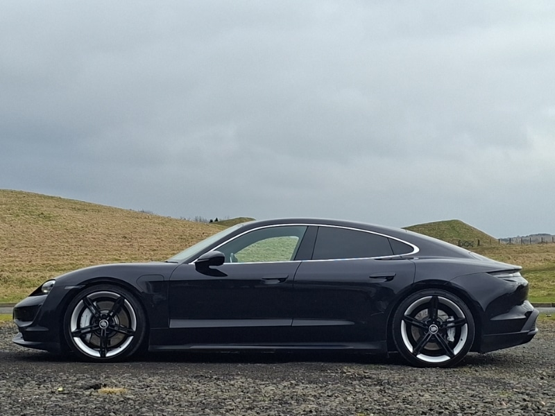 Used Porsche Taycan 2022 for sale - 77761092: Photo 4