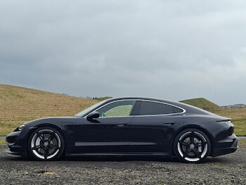 Used Porsche Taycan 2022 for sale - 77761092: Photo