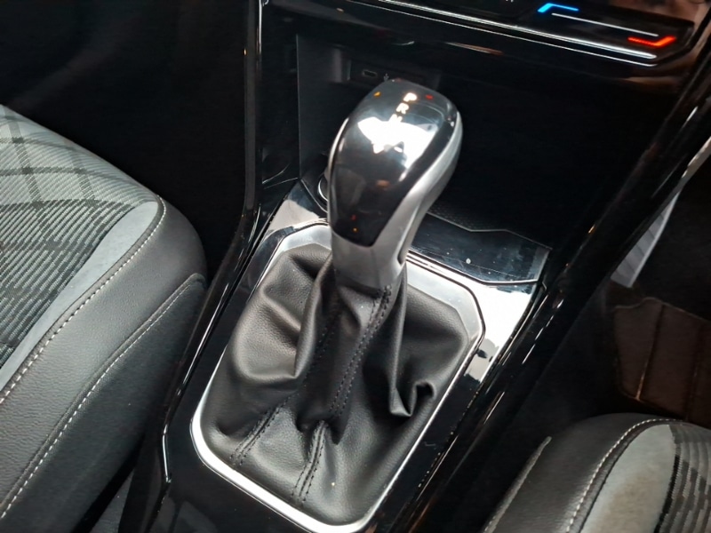 Used Volkswagen T-Roc 2022 for sale - 77596699: Photo 12