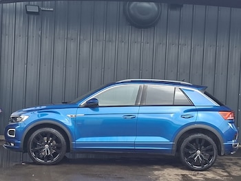 Used Volkswagen T-Roc 2021 for sale - 77889456: Photo