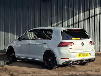 Used Volkswagen Golf 2018 for sale - 79631226: Photo