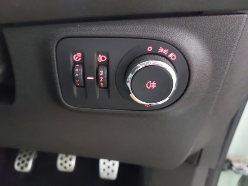 Used Vauxhall ADAM 2017 for sale - 76707827: Photo 12