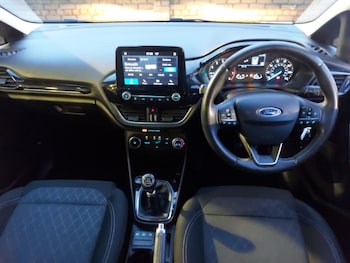 Used Ford Fiesta 2019 for sale - 76493045: Photo