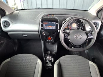 Used Toyota AYGO 2020 for sale - 79100951: Photo