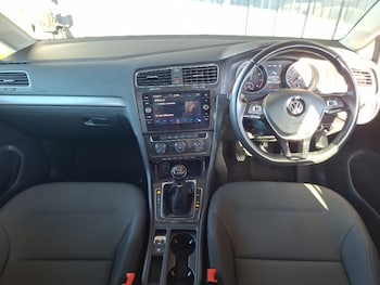 Used Volkswagen Golf 2017 for sale - 78230294: Photo