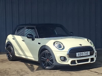 Used MINI Hatch 2019 for sale - 79569680: Photo