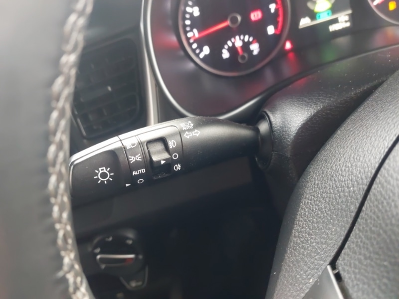 Used Kia Stonic 2022 for sale - 76526349: Photo 15