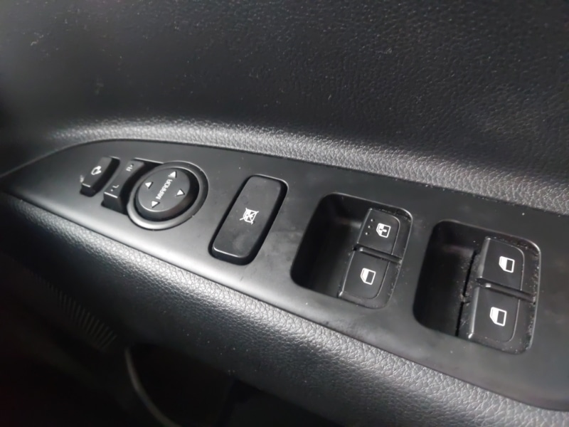 Used Kia Stonic 2022 for sale - 76526349: Photo 19