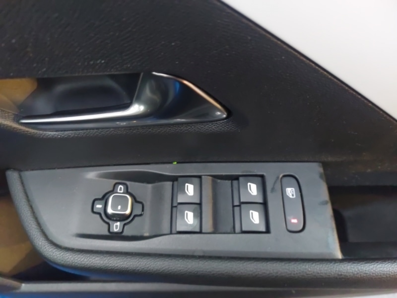 Used Vauxhall Astra 2024 for sale - 77093102: Photo 10