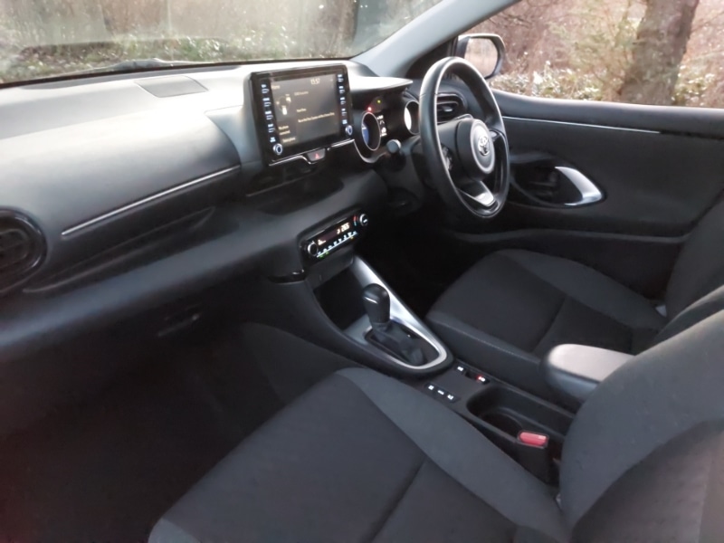 Used Toyota Yaris 2021 for sale - 76932408: Photo 5