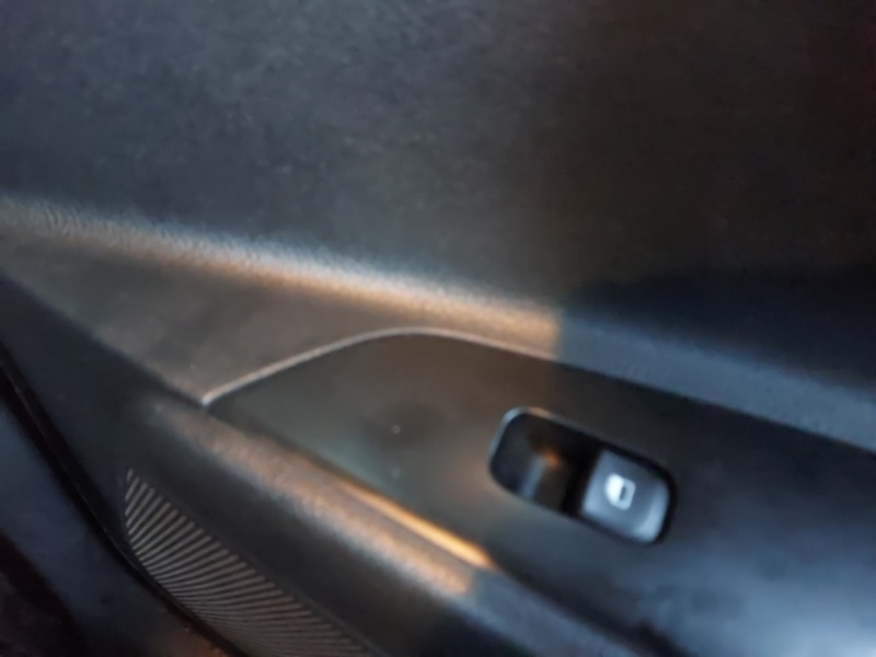 Used Kia Stonic 2018 for sale - 77149921: Photo 11