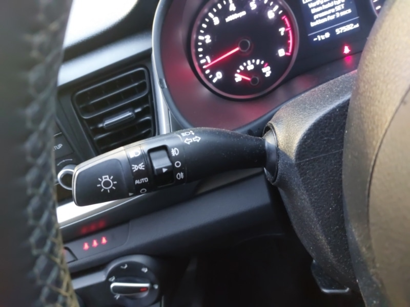 Used Kia Stonic 2018 for sale - 77149921: Photo 15