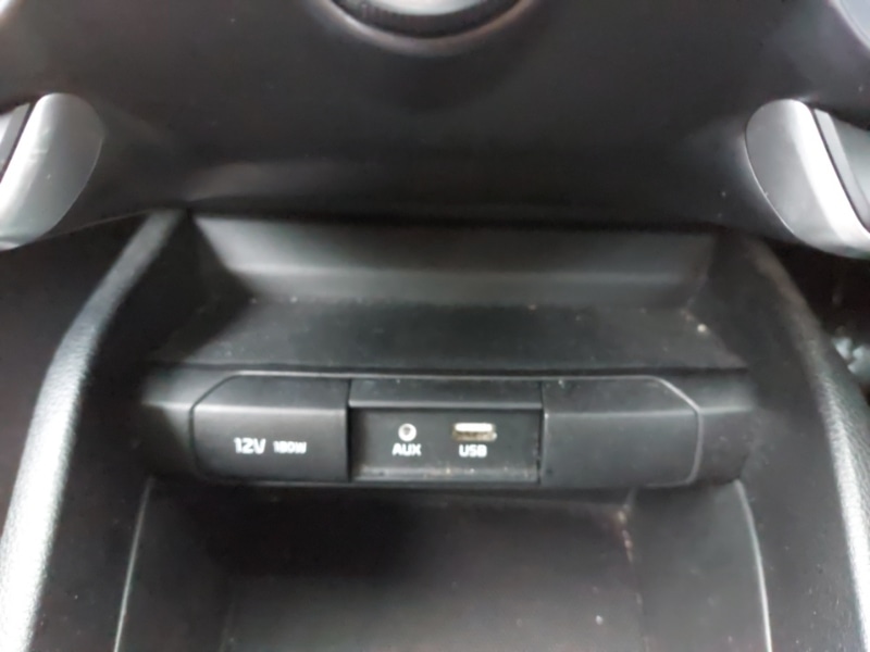 Used Kia Stonic 2018 for sale - 77149921: Photo 19