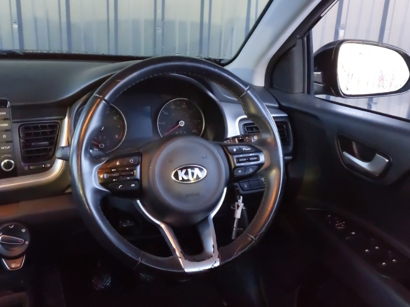 Used Kia Stonic 2018 for sale - 77149921: Photo 7