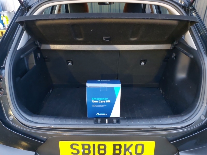 Used Kia Stonic 2018 for sale - 77149921: Photo 8