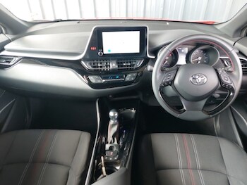 Used Toyota C-HR 2022 for sale - 75413445: Photo