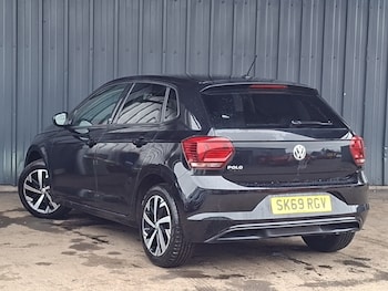 Used Volkswagen Polo 2019 for sale - 77964029: Photo