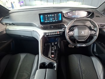 Used Peugeot 5008 2023 for sale - 79310936: Photo