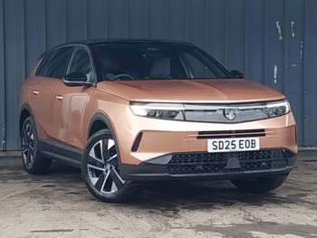 2025 - 1.2 Hybrid [136] Ultimate 5dr e-DCT6 [Pan Roof]