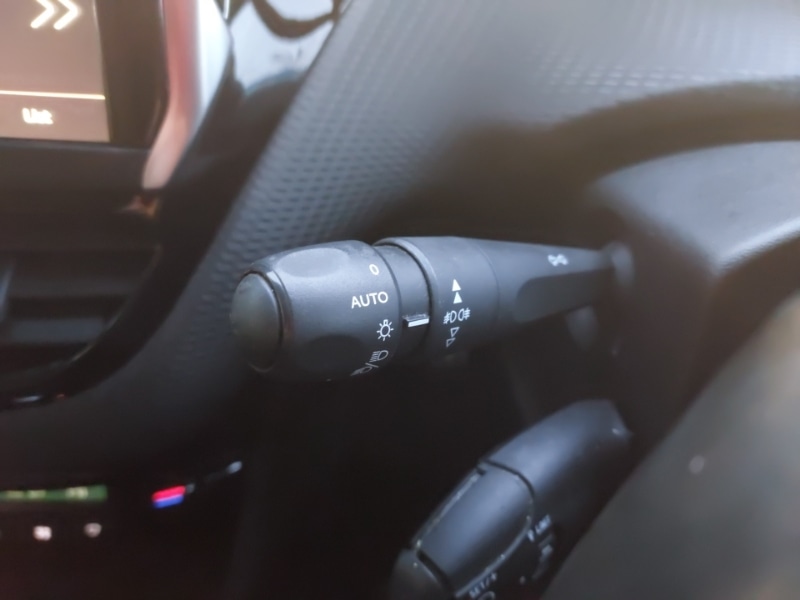 Used Peugeot 2008 2019 for sale - 77168875: Photo 17