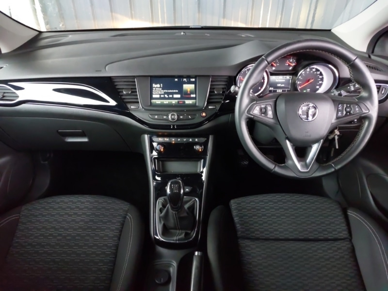 Used Vauxhall Astra 2019 for sale - 77168888: Photo 2