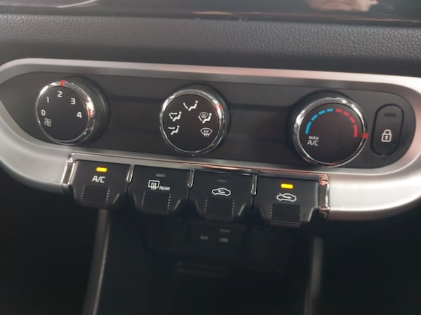 Used Kia Rio 2015 for sale - 76258359: Photo 15